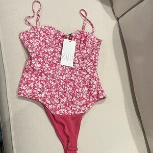 Zara NWT Pink Floral Corset Bodysuit Underwire Thong Spaghetti Straps Small
